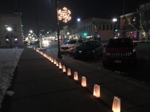 Future Neenah Cookie Crawl brings people out for an illuminated